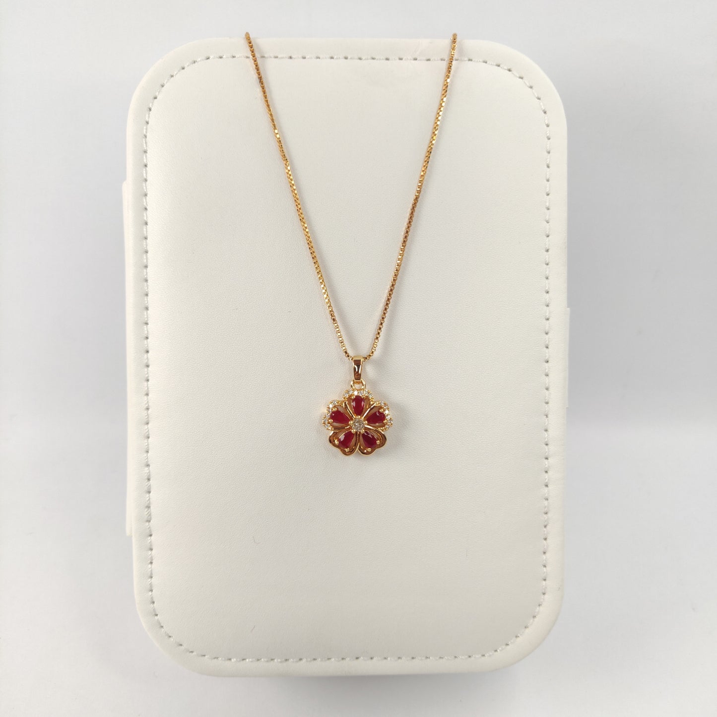 Beautiful Zircon Flower Pendant Necklace