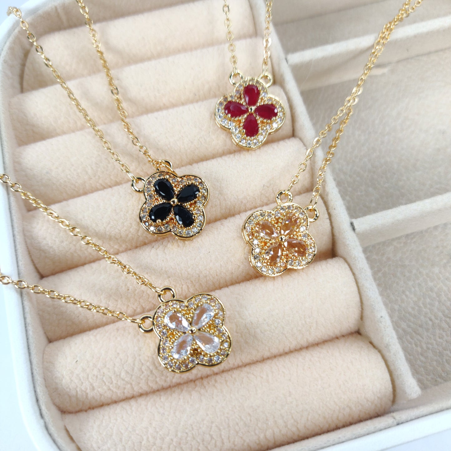 Stunning Four Leaf Clover Necklace with Zircon Gemstones