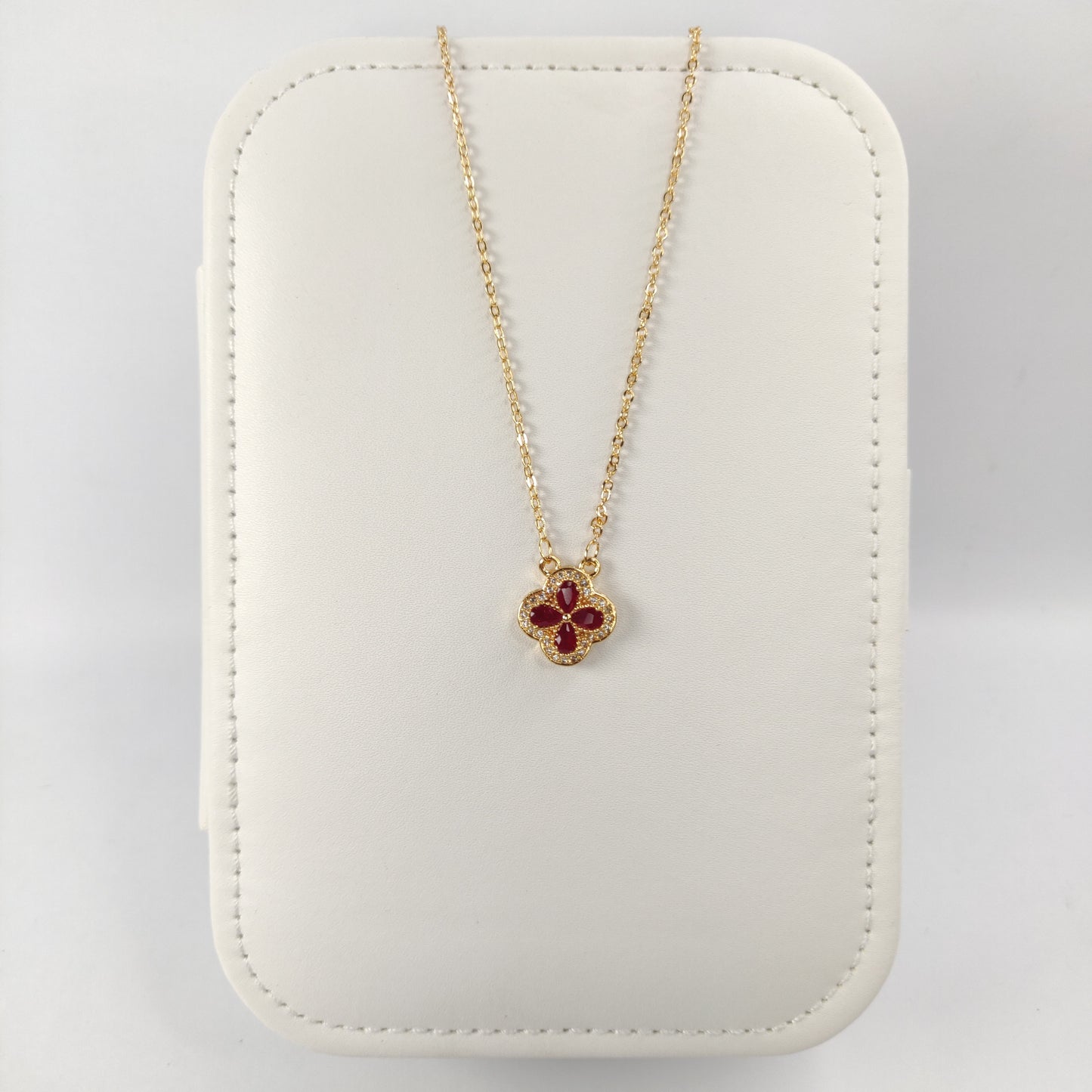 Stunning Four Leaf Clover Necklace with Zircon Gemstones