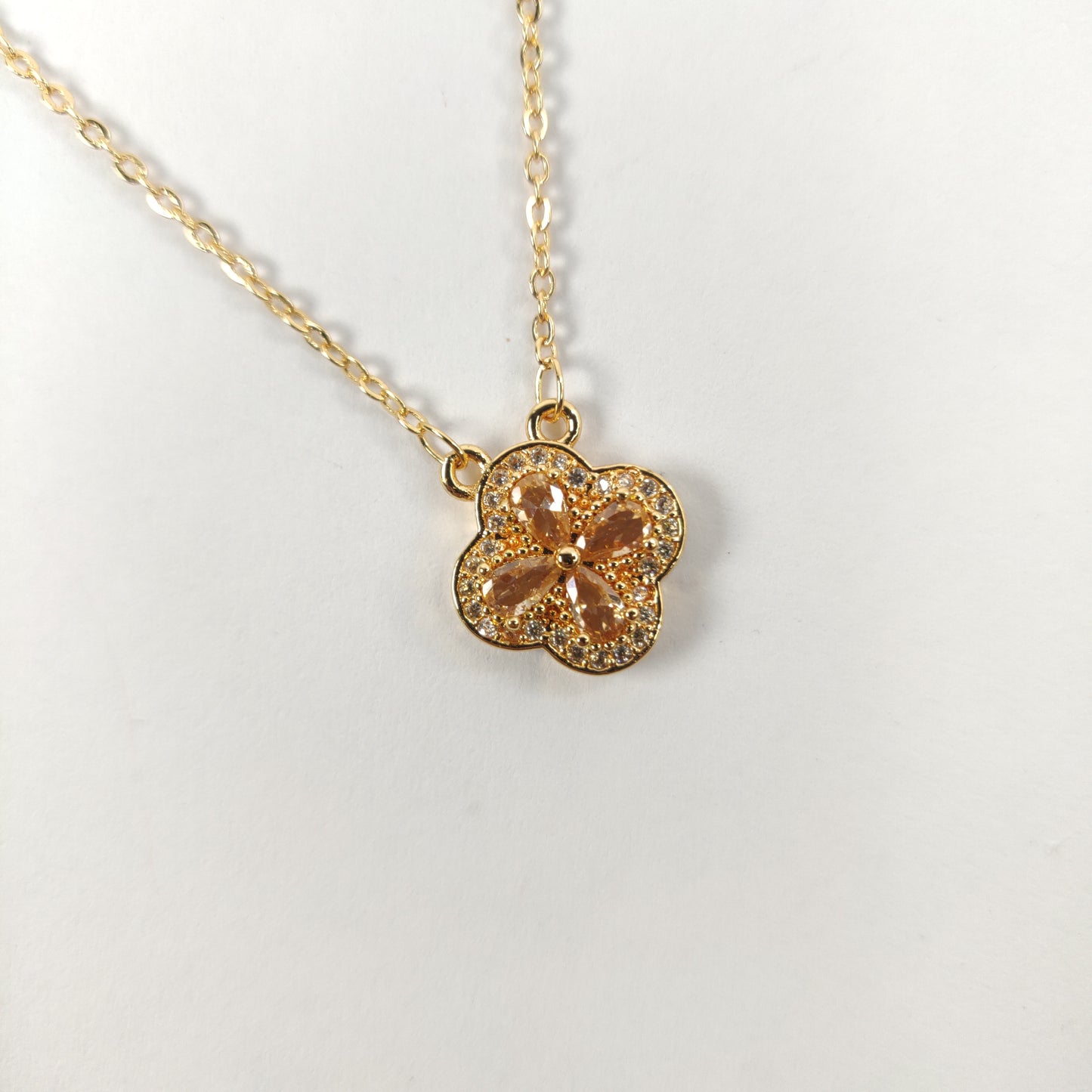 Stunning Four Leaf Clover Necklace with Zircon Gemstones