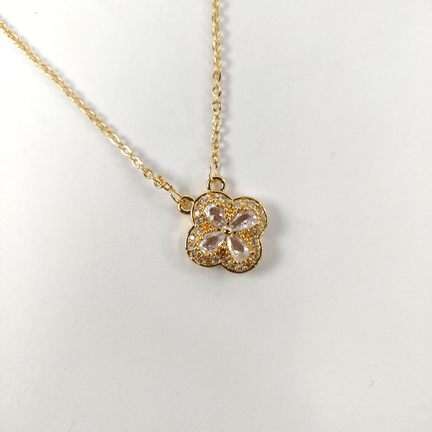 Stunning Four Leaf Clover Necklace with Zircon Gemstones