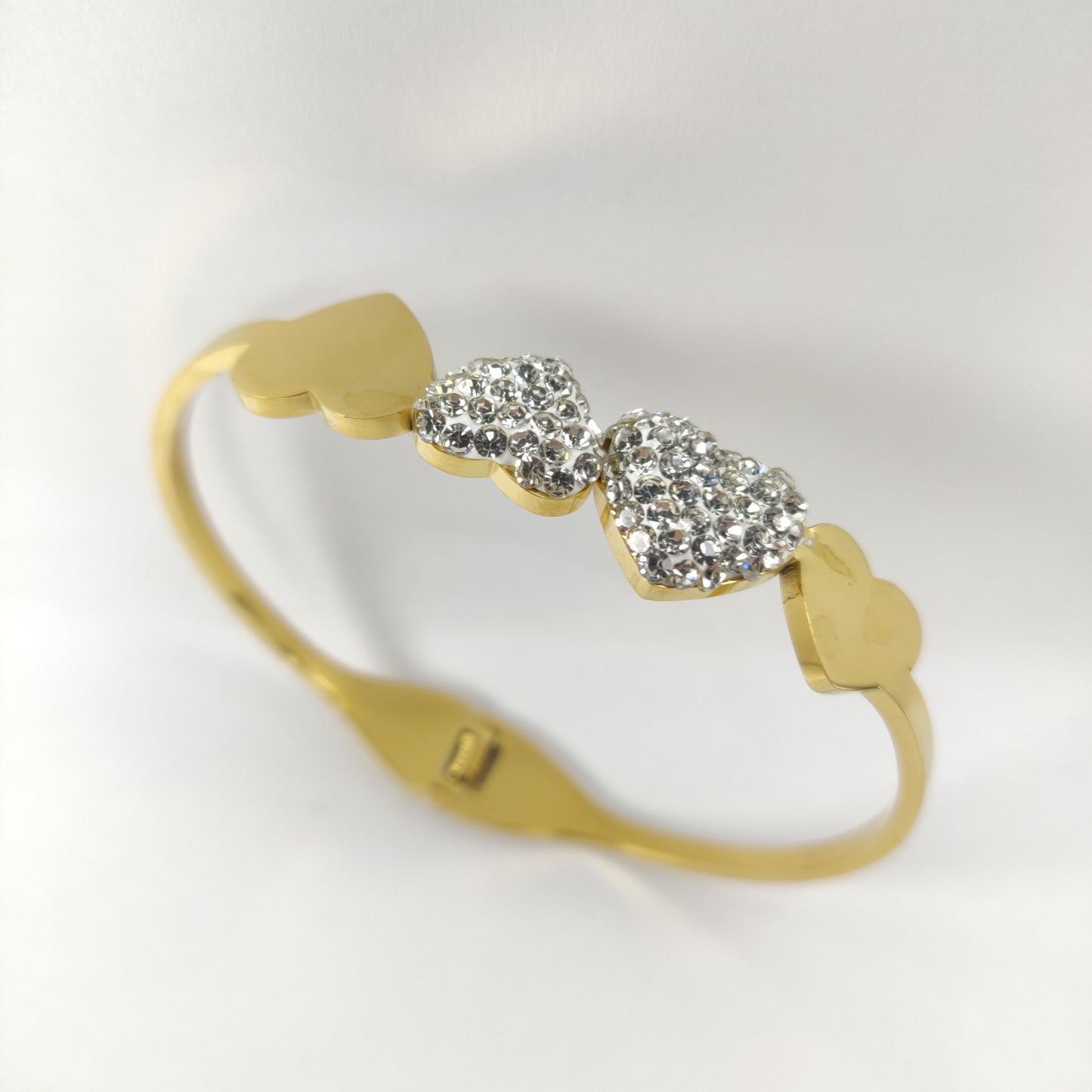 Sparkling Heart Charm Bangle - Gold-Plated