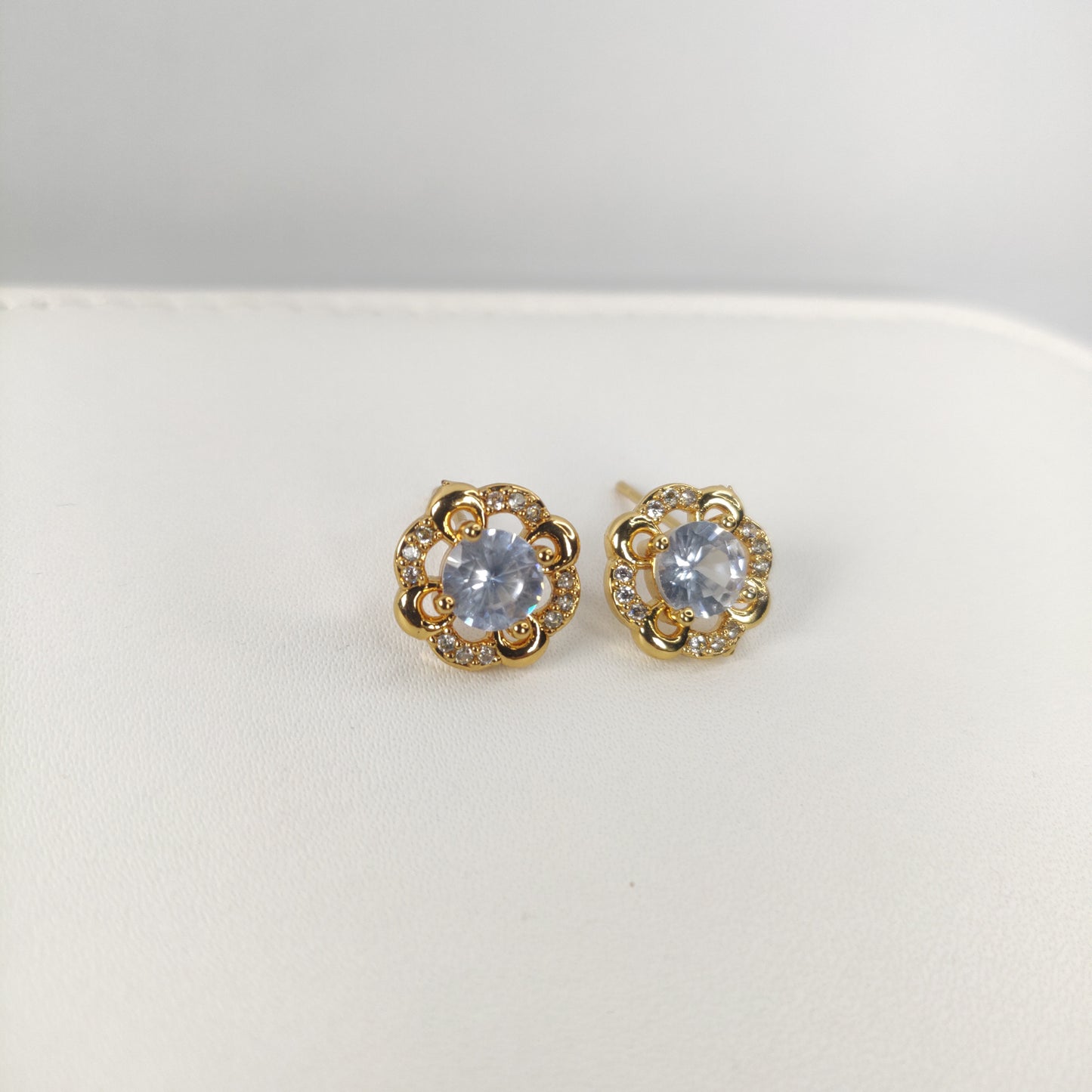 Gold Flower Stud Earrings